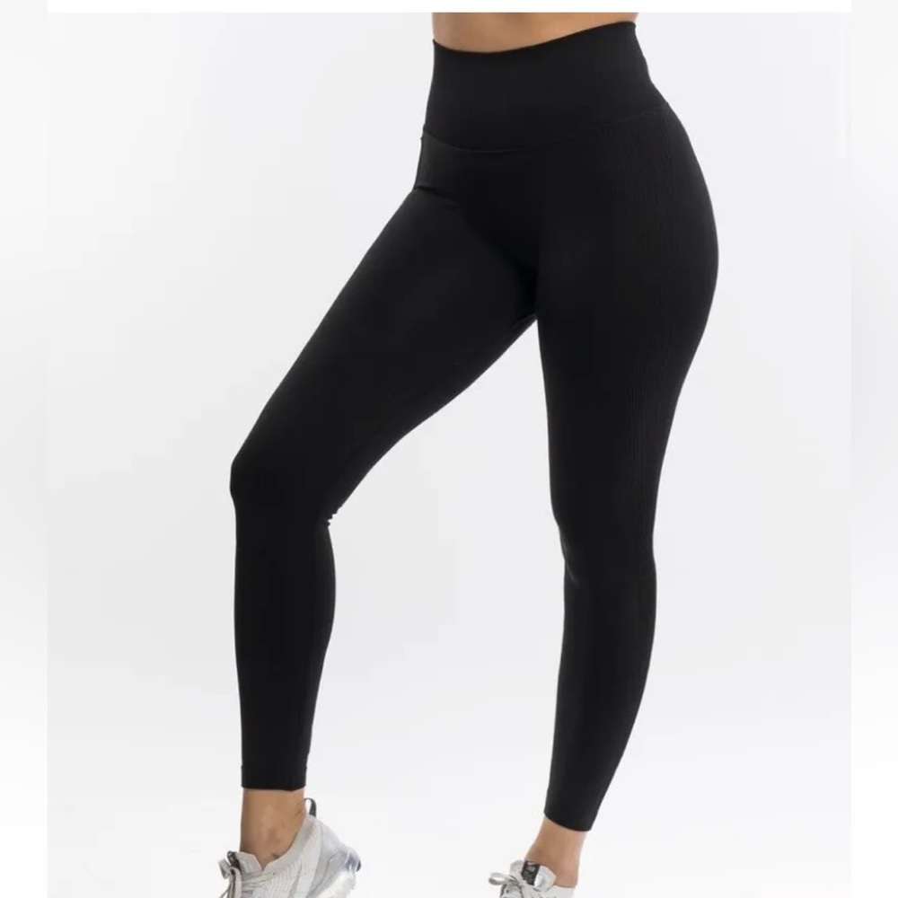 ECHT- Laser Cut Logo Athletic Leggings Black Workout Faux Pockets